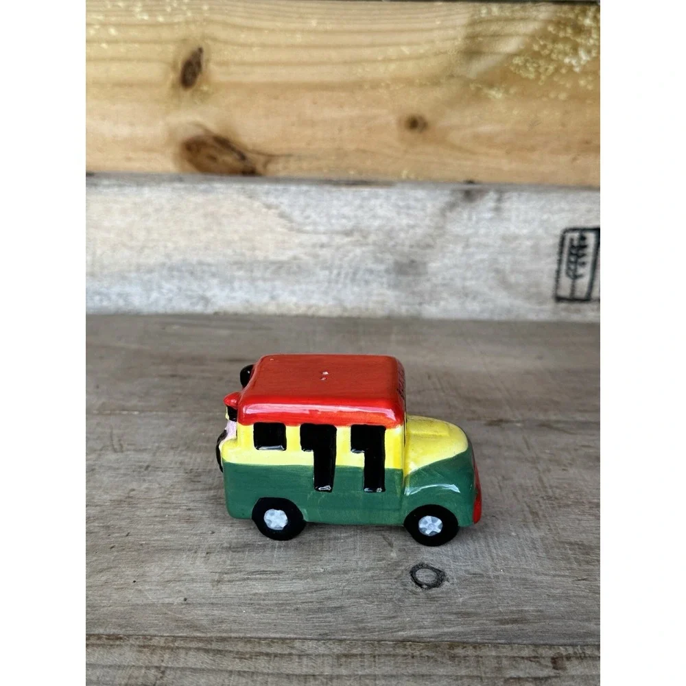 Jamaican Salt OR Pepper Shaker‎ Jamaican Bus Ceramic Bus